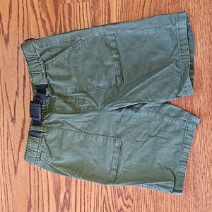 Boys sz 10/12 Shorts w Built in Belt